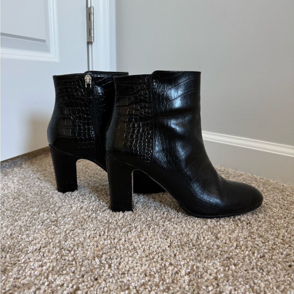Women’s Black Croc-Embossed Ankle Booties